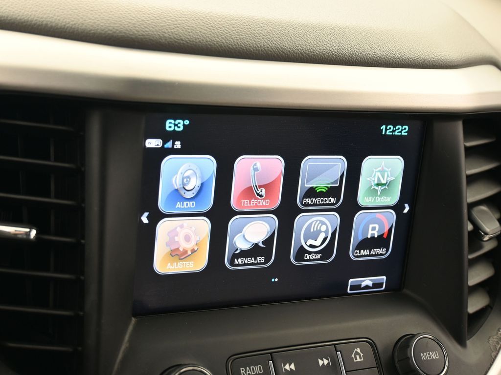 Used 2019 Summit White GMC SLE-2 image 18