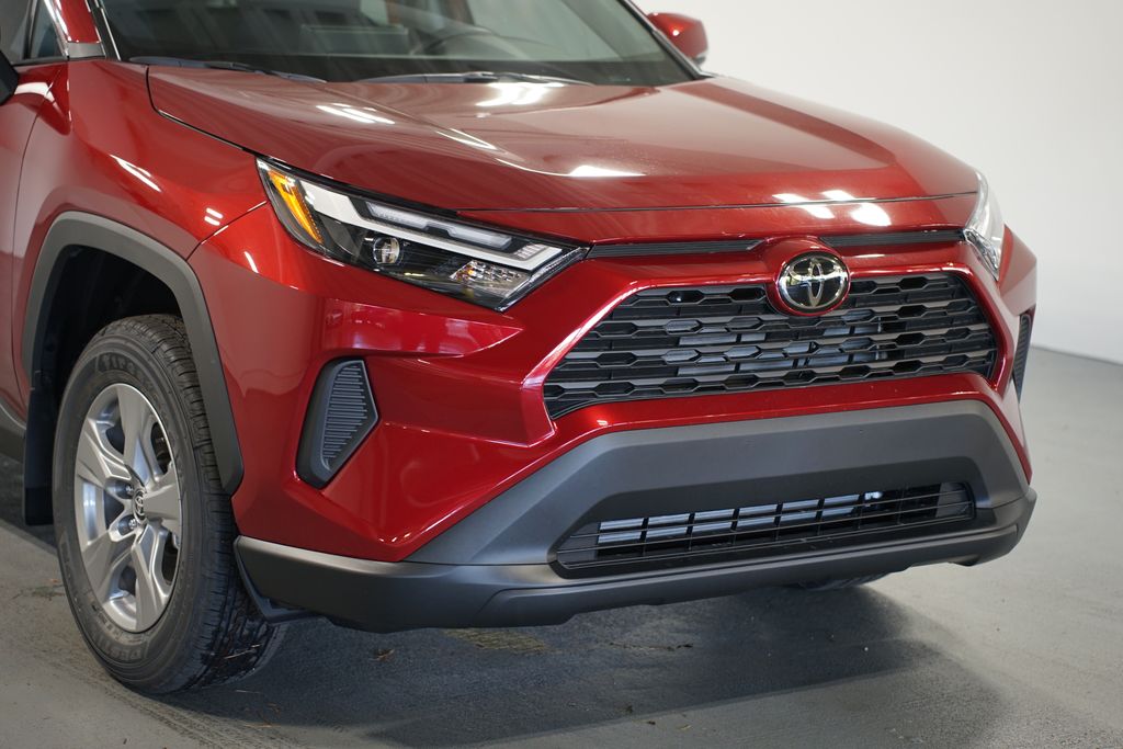Thumbnail: 2025 Toyota RAV4 - 4