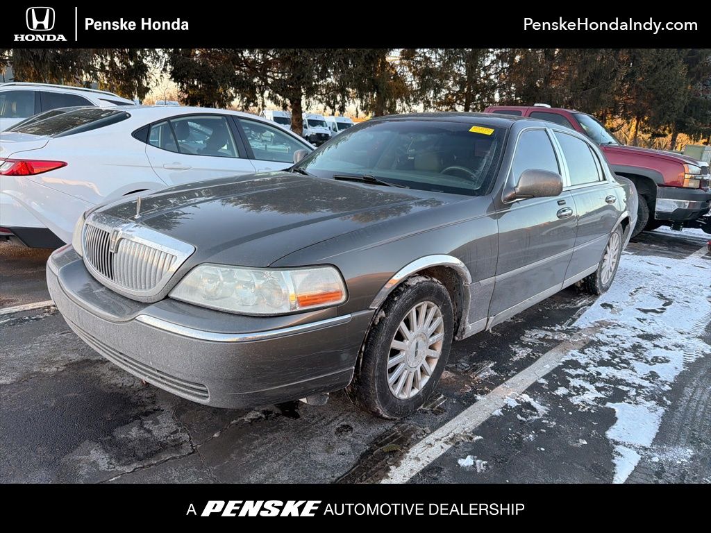 2004 Lincoln Town Car Signature -
                  Indianapolis, IN