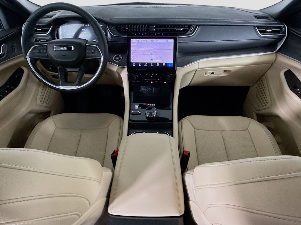 Thumbnail: 2025 Jeep Grand Cherokee L - 13