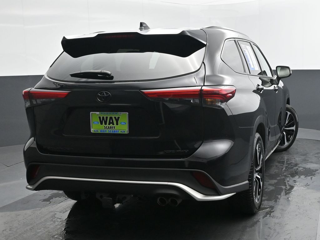 2022 Toyota Highlander XSE