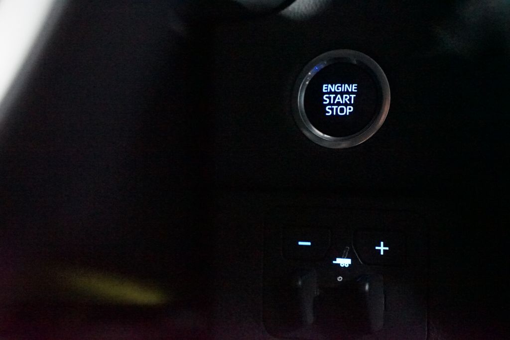 Thumbnail: 2024 Toyota Tundra - 24