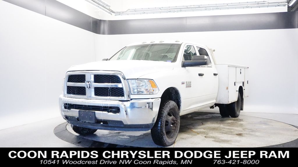 2018 RAM 3500 Chassis Tradesman Crew Cab 4WD