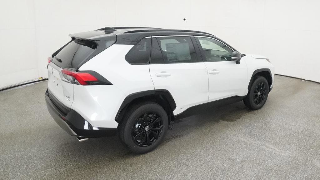 Thumbnail: 2025 Toyota RAV4 - 18