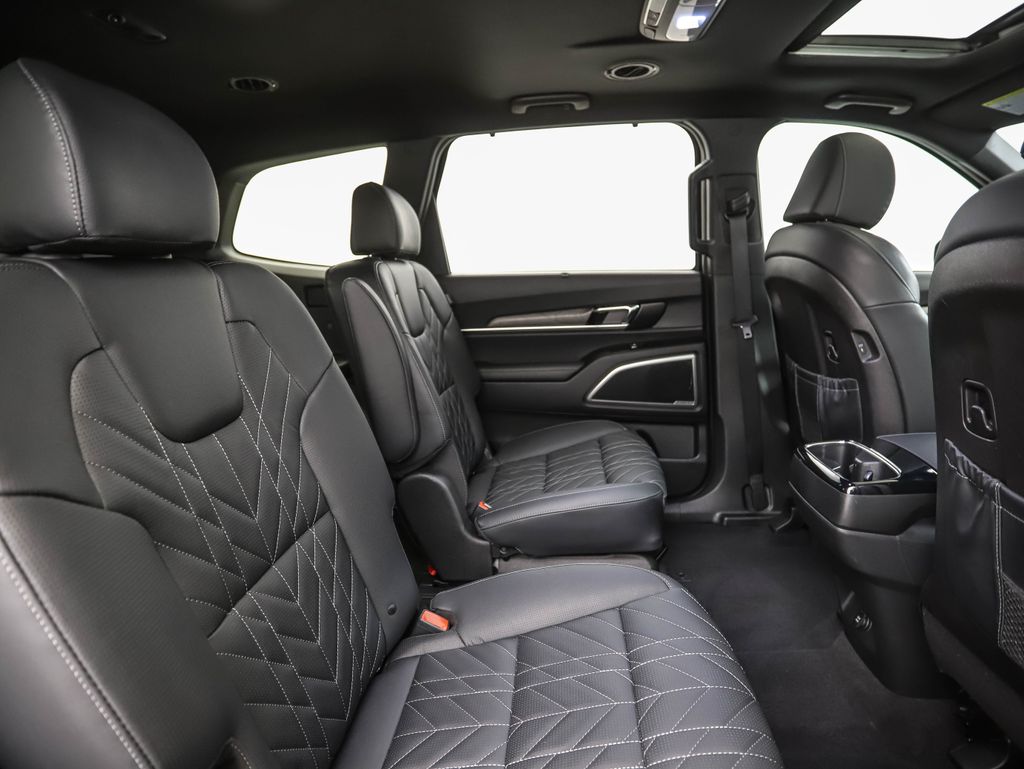Thumbnail: 2023 Kia Telluride - 29