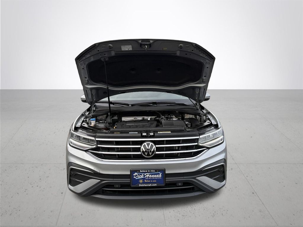 2024 Volkswagen Tiguan 2.0T SE