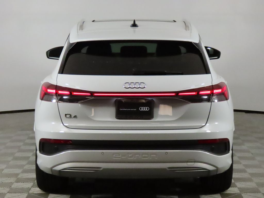 Thumbnail: 2023 Audi Q4 e-tron - 4
