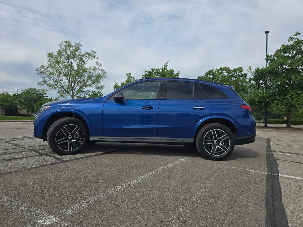 Certified Used 2026 Blue Mercedes-Benz GLC 300 image 15