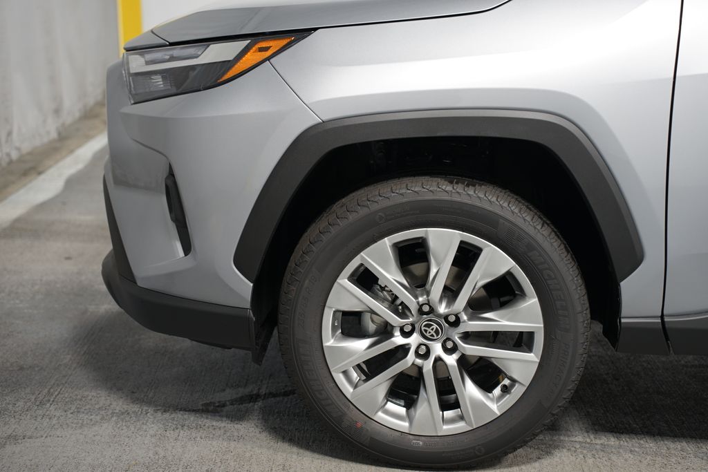 Thumbnail: 2025 Toyota RAV4 - 5