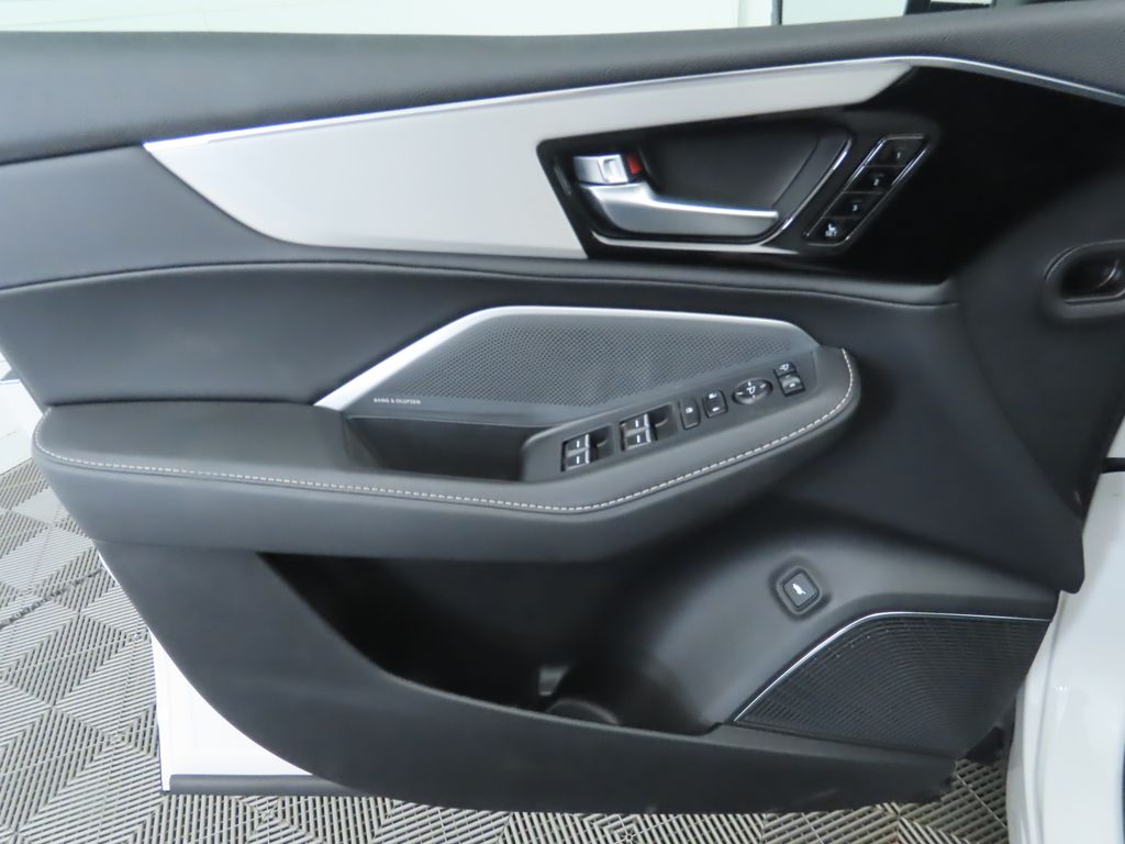 Thumbnail: 2026 Acura MDX - 26