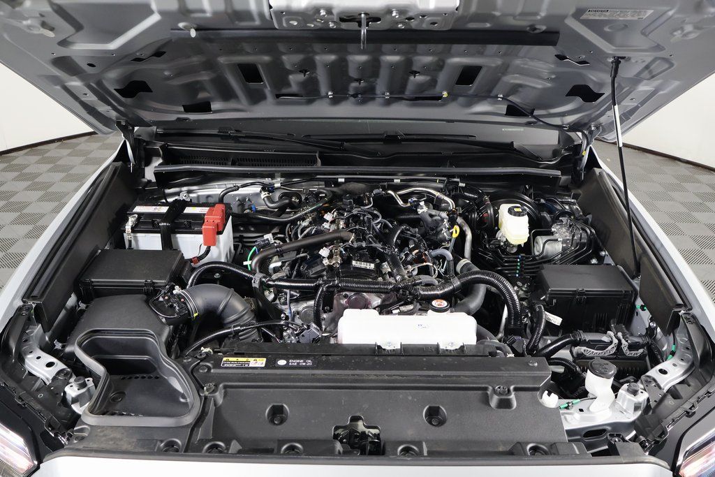 Thumbnail: 2025 Toyota 4Runner - 15