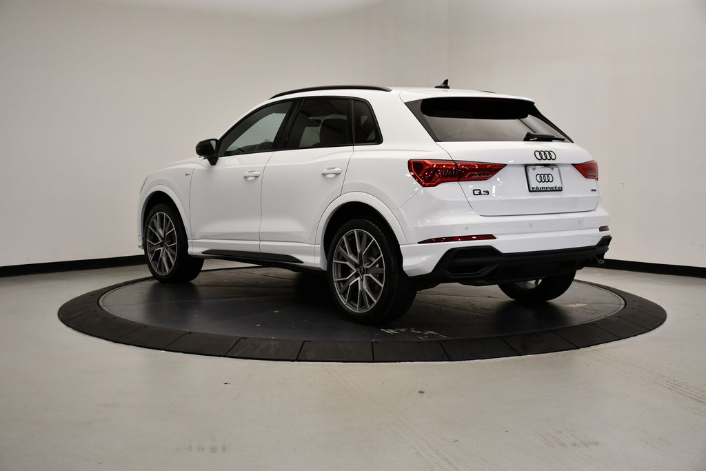 Thumbnail: 2025 Audi Q3 - 3