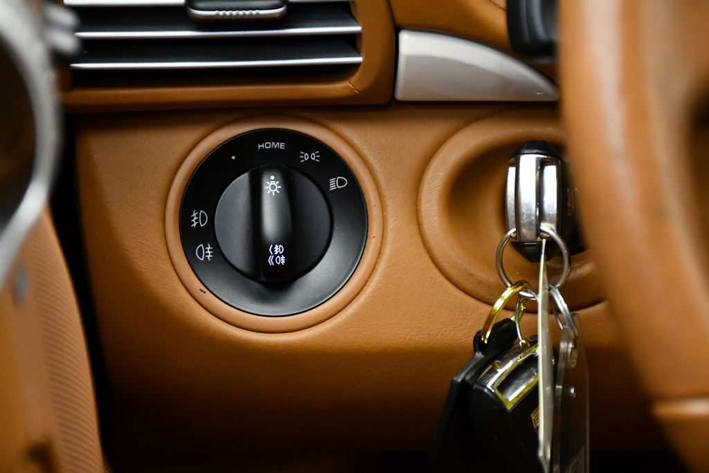 Thumbnail: 2009 Porsche 911 - 32