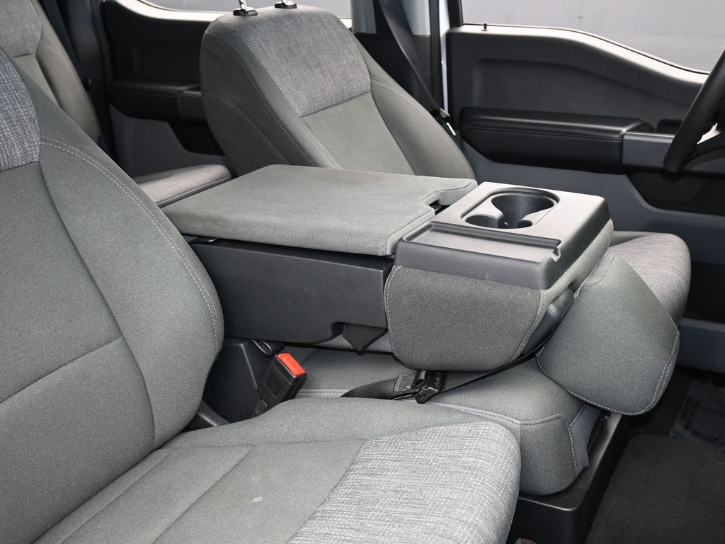 Used 2025 Oxford White Ford XLT image 44