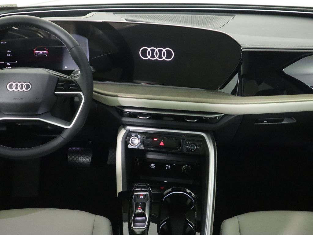 Thumbnail: 2025 Audi Q5 - 16
