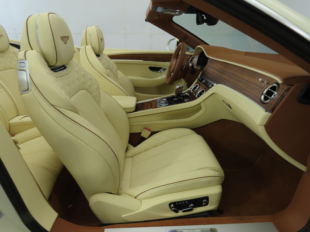 Thumbnail: 2022 Bentley Continental - 28