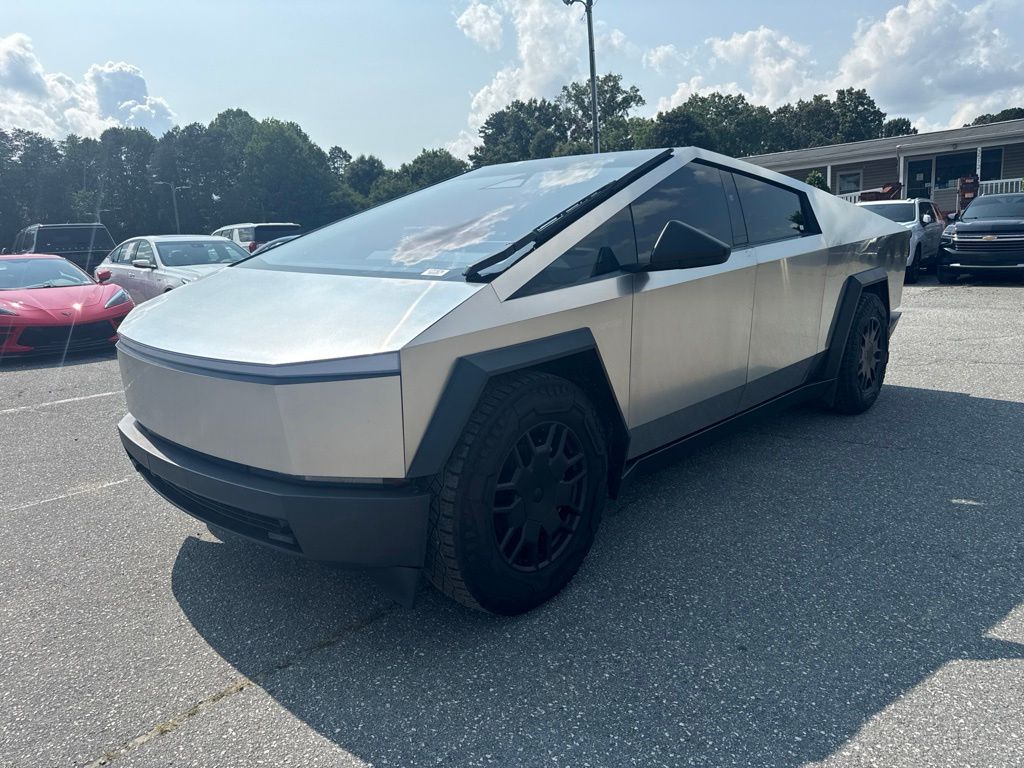  2024 Tesla Cybertruck Crew Cab AWD   
