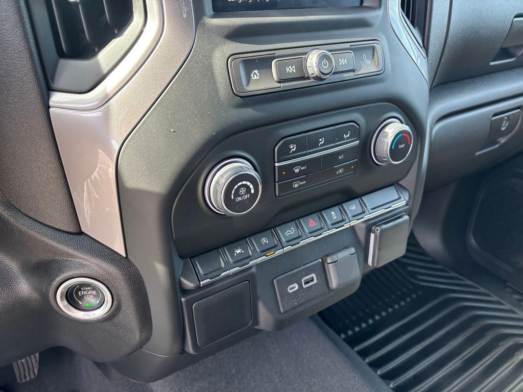 Used Car 2022 Chevrolet Silverado 1500  Custom For Sale Under $35,000 In Austin, Texas