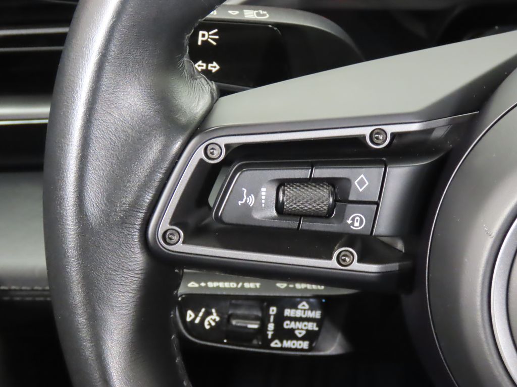 Thumbnail: 2023 Porsche Taycan - 19