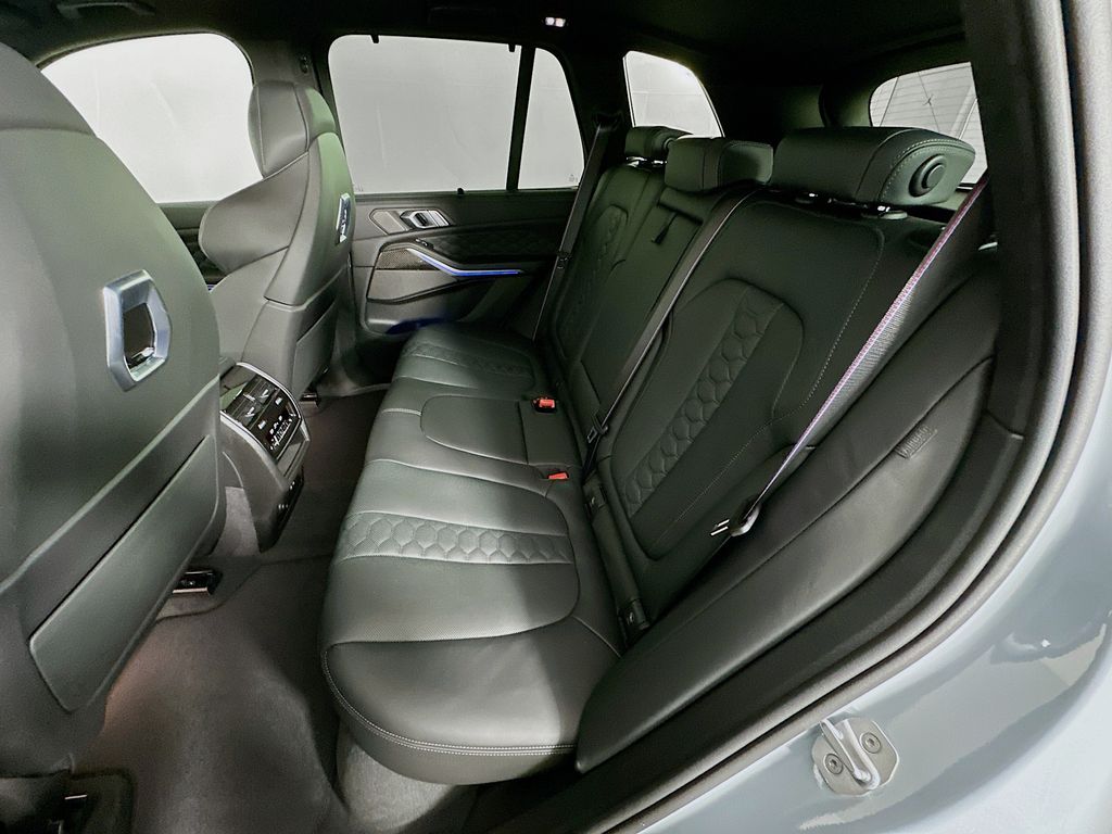 Thumbnail: 2026 BMW X5 - 17