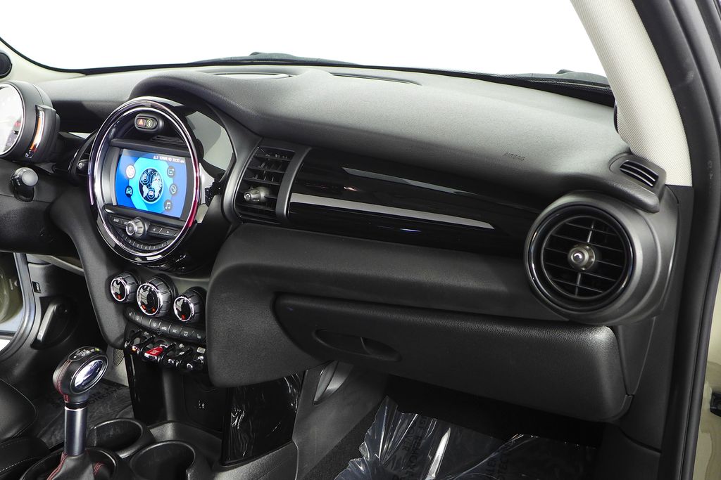 Thumbnail: 2019 MINI Cooper - 14