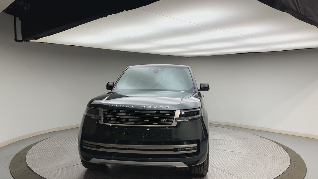 Thumbnail: 2026 Land Rover Range Rover - 7