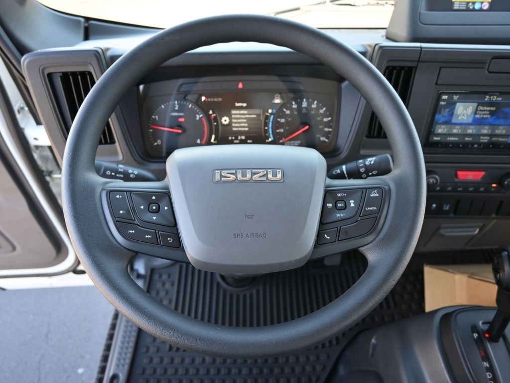 2025 Isuzu NRR 