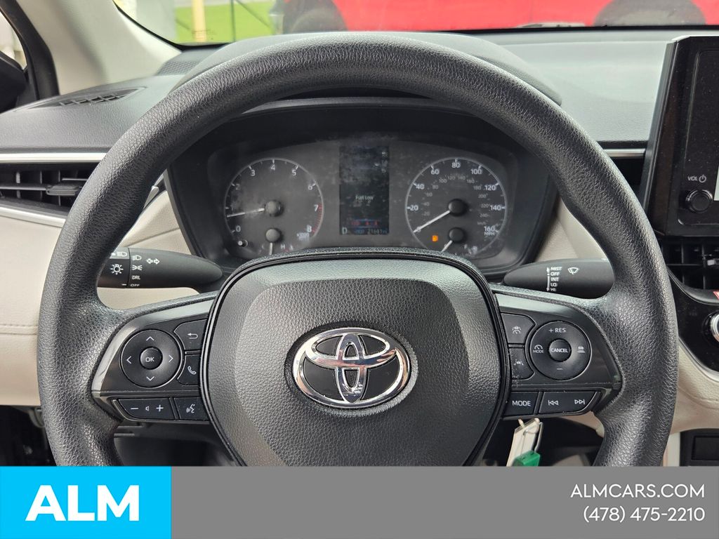 Used 2024 Black Toyota L image 27