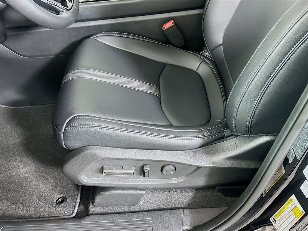 Thumbnail: 2026 Honda Pilot - 21