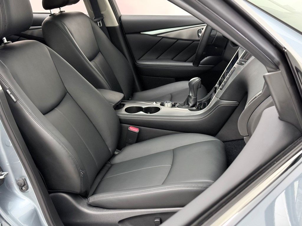 Thumbnail: 2016 INFINITI Q50 - 23