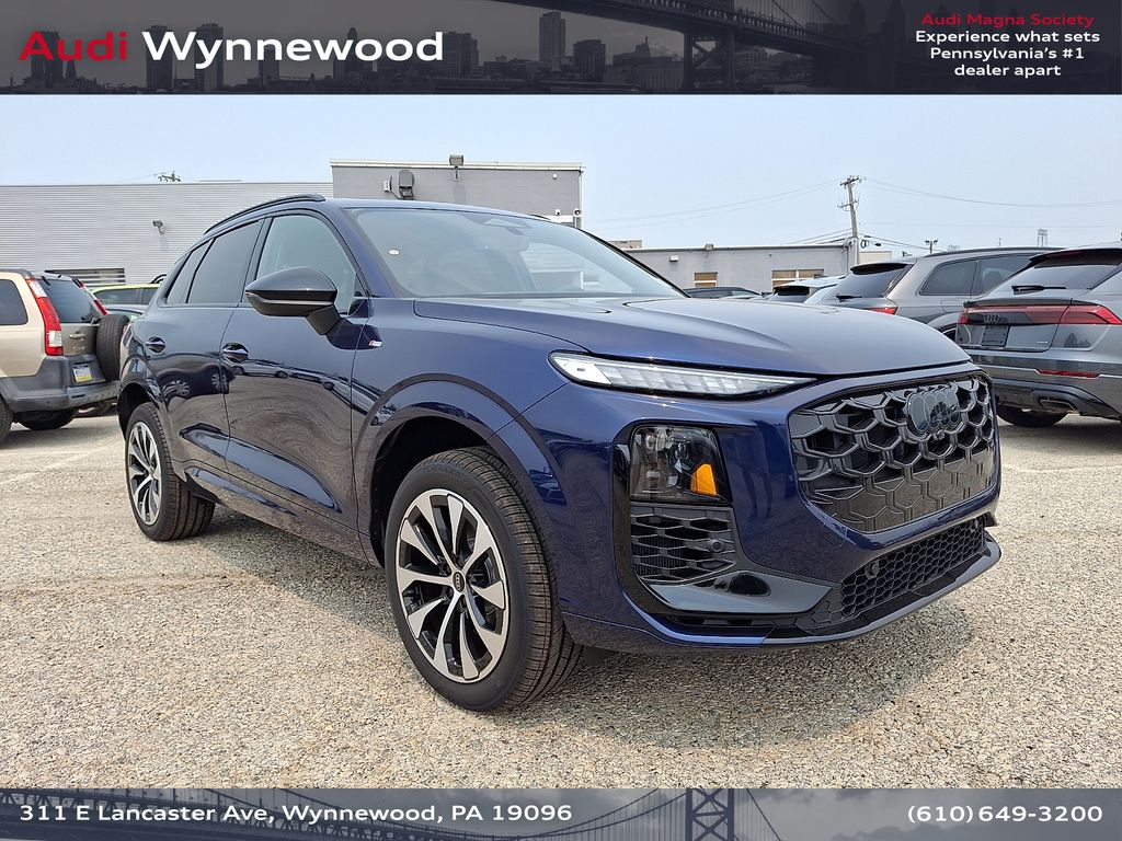 Navarra Blue Metallic 2026 Audi Q3 SUV / Crossover All-Wheel Drive 7-Speed Automatic