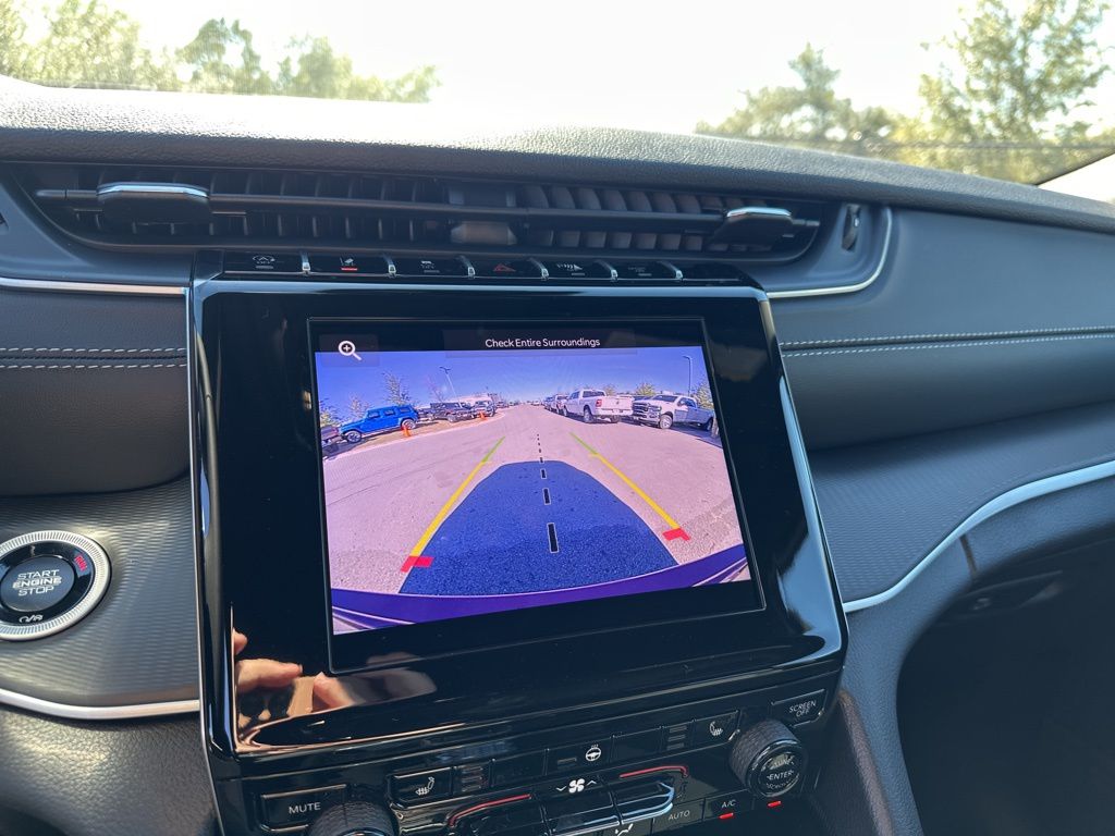 New Car 2025 Jeep Grand Cherokee  Laredo X For Sale Under $40,000 In Austin, Texas