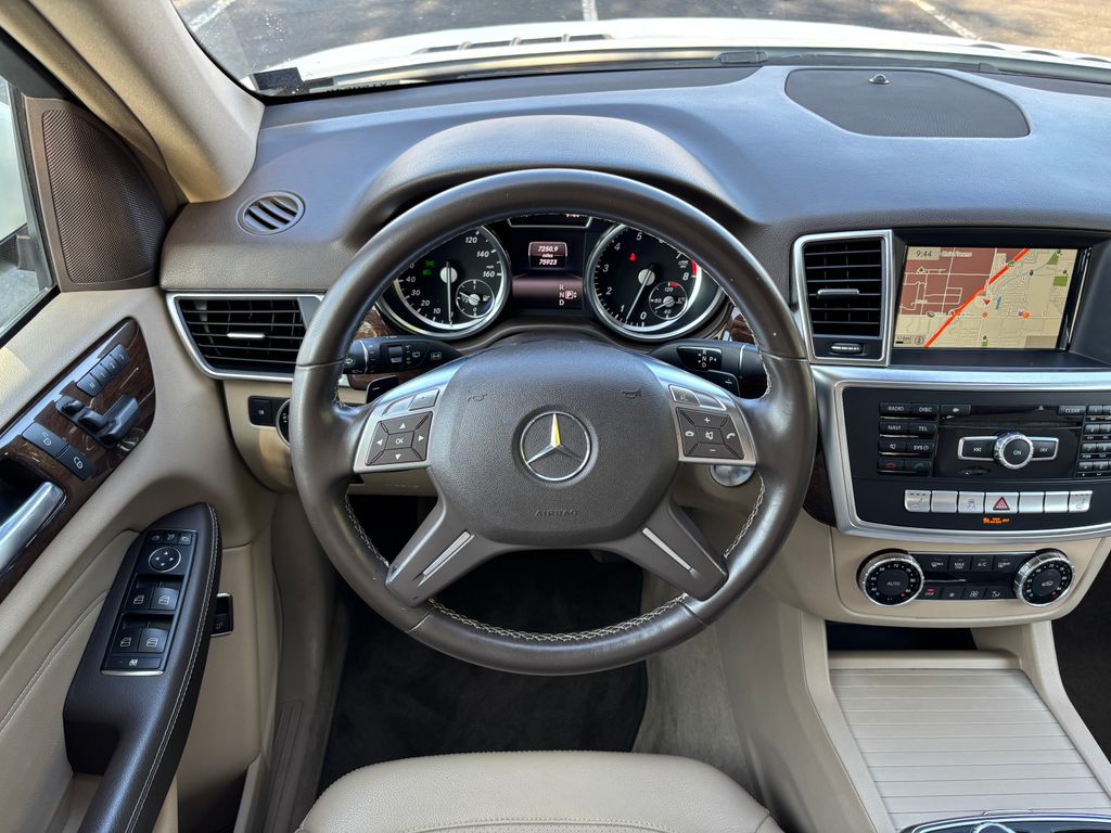 Thumbnail: 2014 Mercedes-Benz M-Class - 10