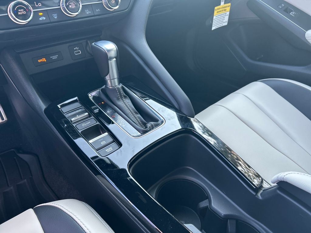 Certified Used 2025 White Acura A-Spec Package image 19