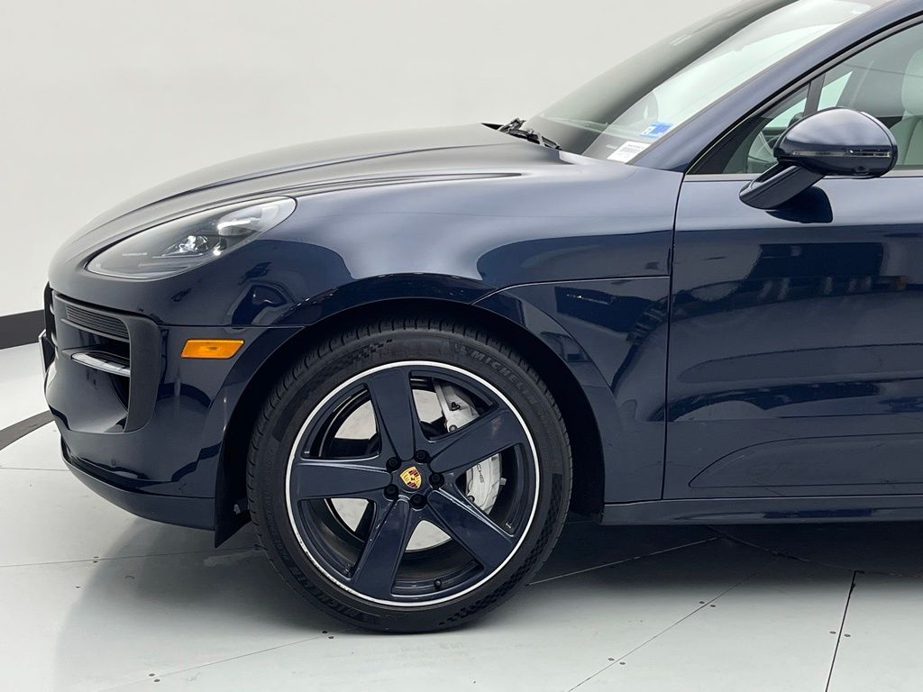 Thumbnail: 2021 Porsche Macan - 19
