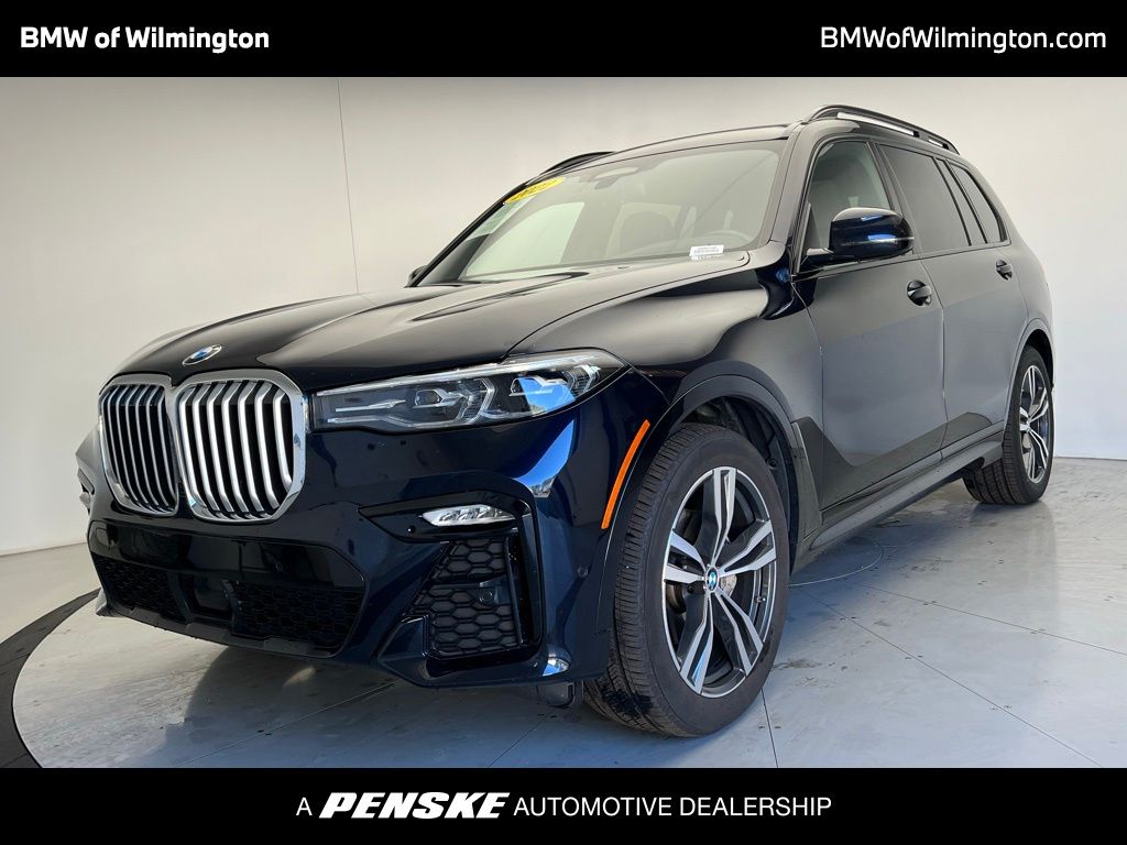 2022 BMW X7 40i's photo