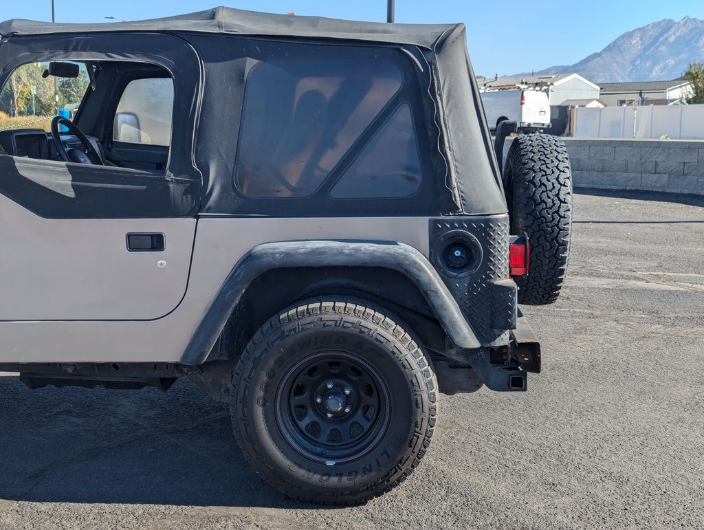 2006 Jeep Wrangler SE 10