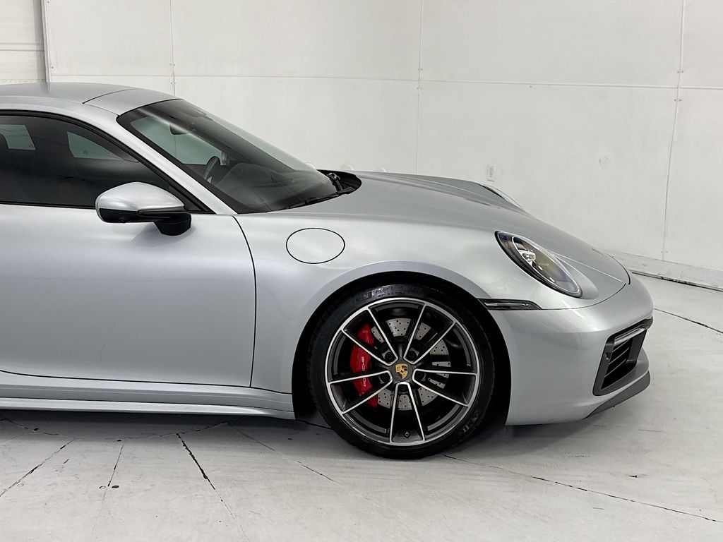 Thumbnail: 2020 Porsche 911 - 11