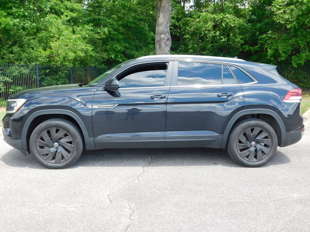 2024 Volkswagen Atlas SE 2