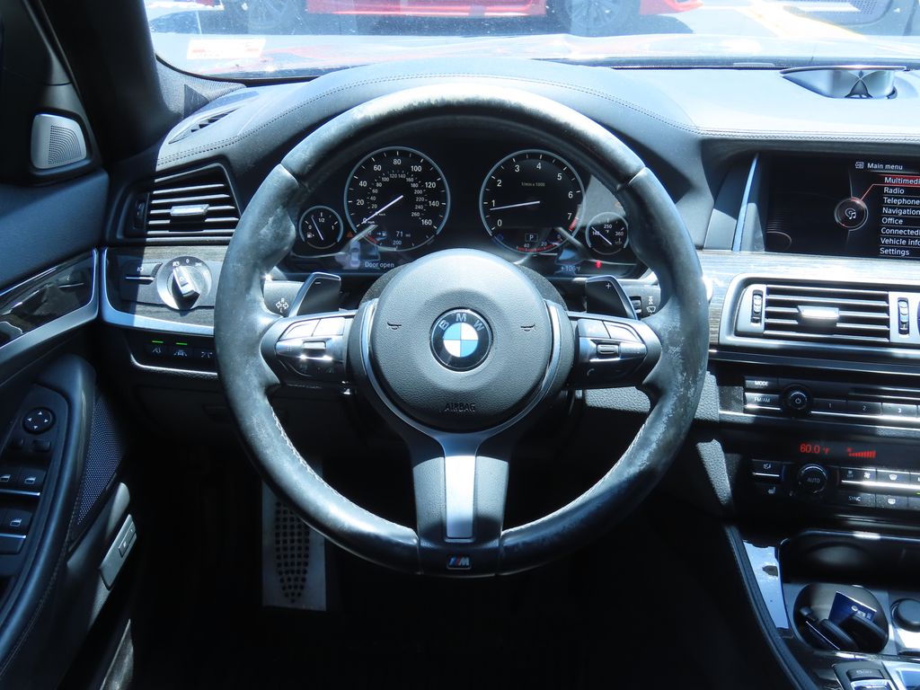 2016 BMW 5 Series 550i xDrive 6