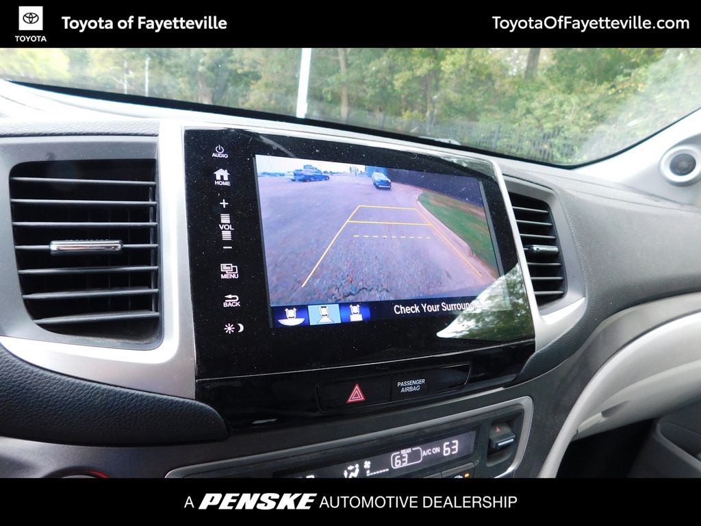Thumbnail: 2018 Honda Pilot - 11