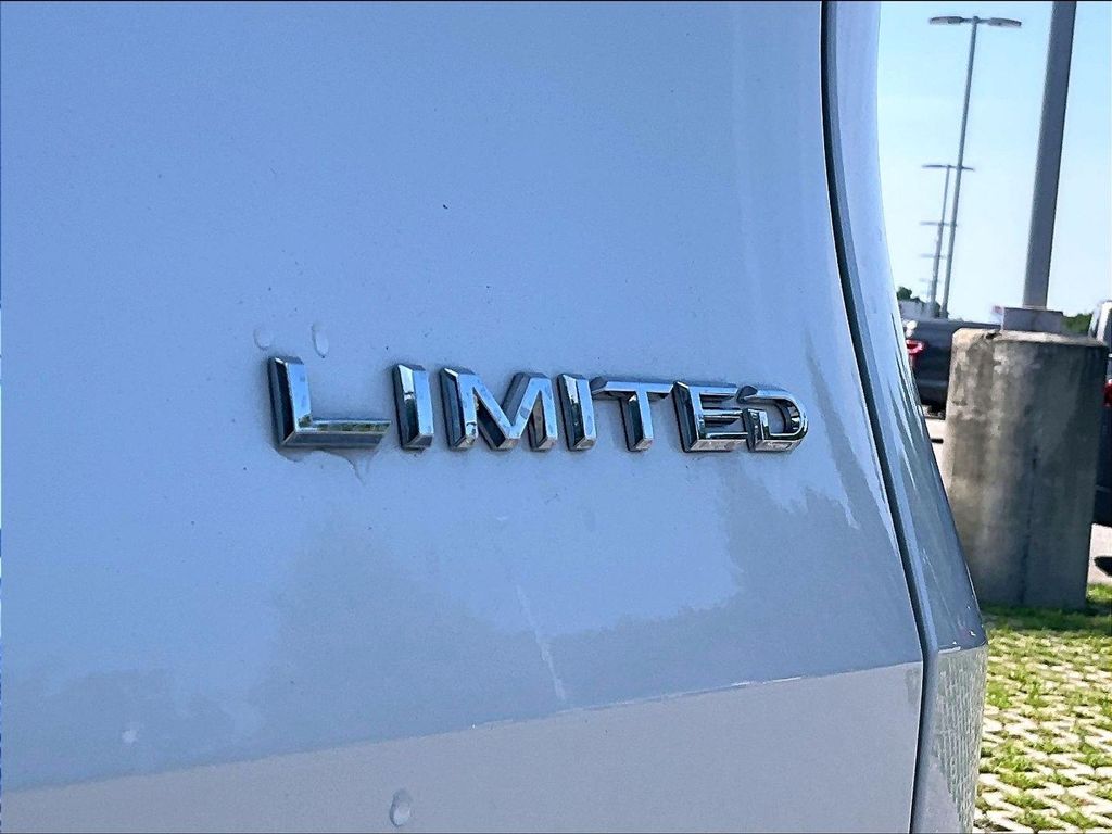 2024 Toyota Grand Highlander — photo 30