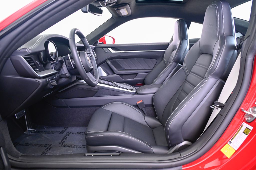 Thumbnail: 2024 Porsche 911 - 25