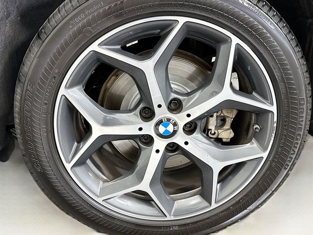 Thumbnail: 2019 BMW X1 - 30