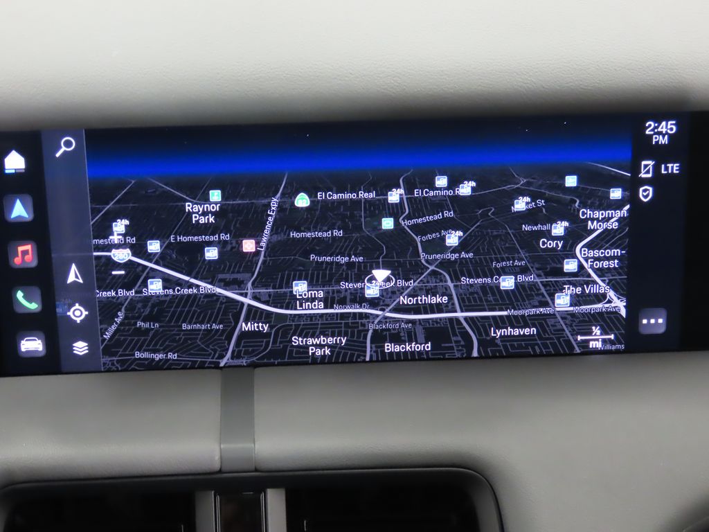 Thumbnail: 2023 Porsche Taycan - 25