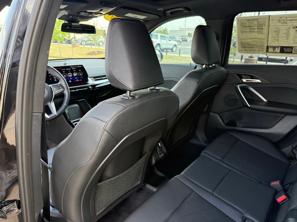 Thumbnail: 2023 BMW X1 - 21