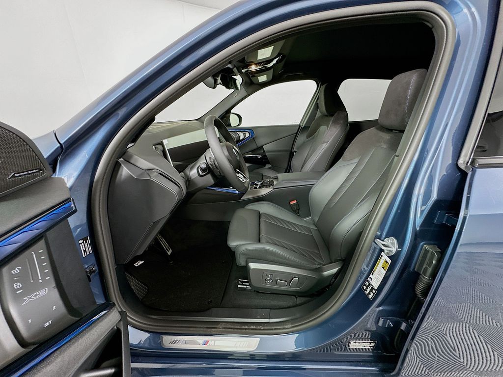 Thumbnail: 2026 BMW X3 - 16