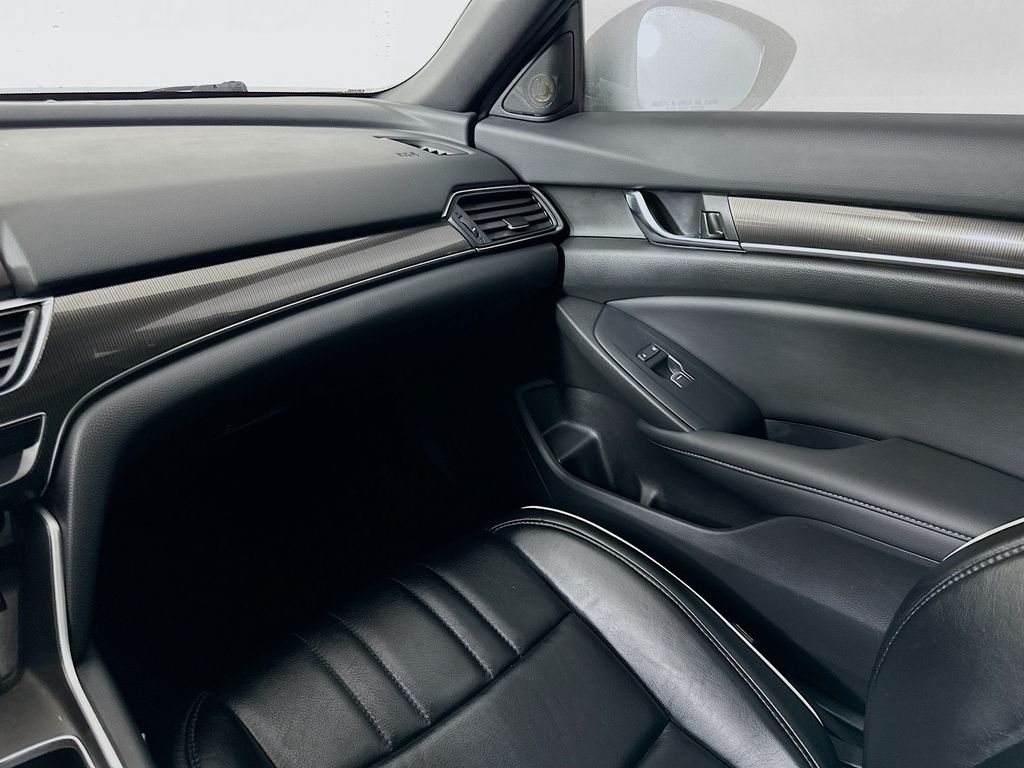 Thumbnail: 2022 Honda Accord - 22