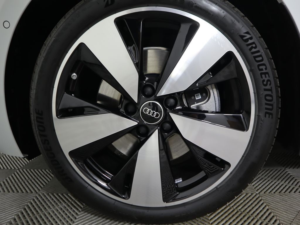 Thumbnail: 2025 Audi A5 - 32