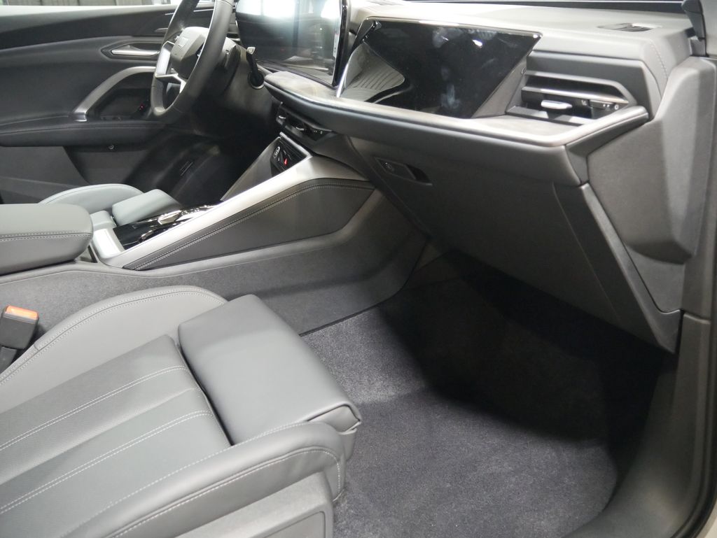 Thumbnail: 2026 Audi Q5 - 27